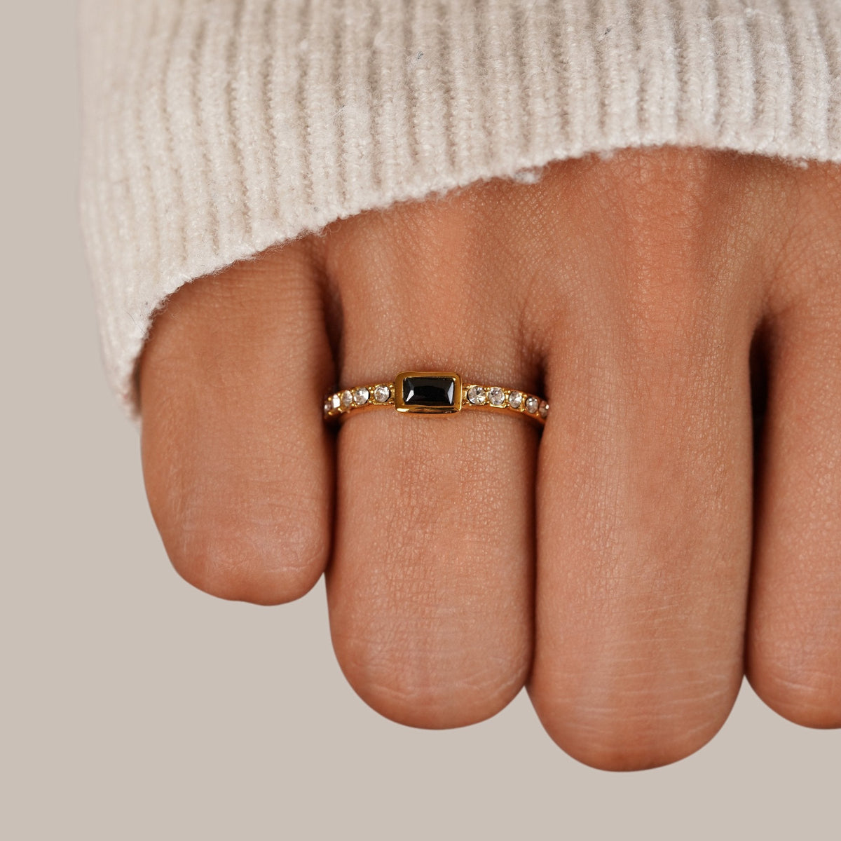 Onyx Black Kristall Ring Alma