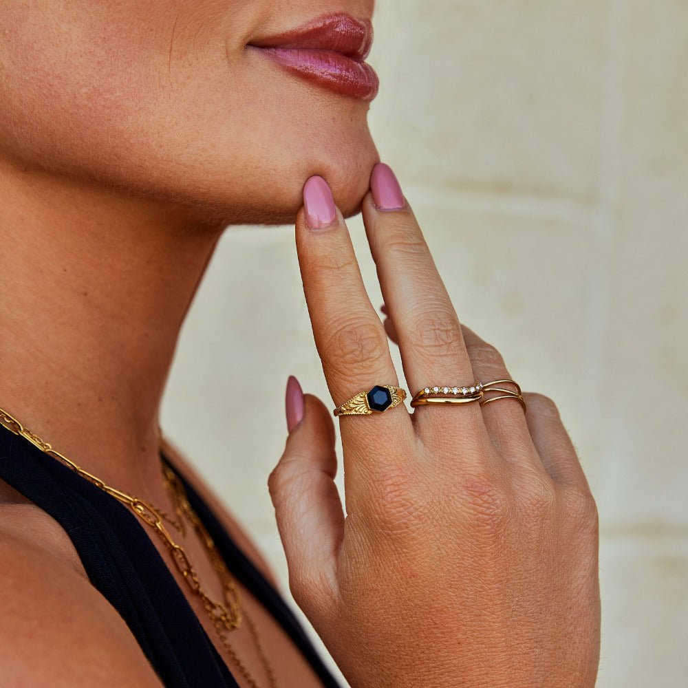 Phoenix Black Onyx Ring Alma