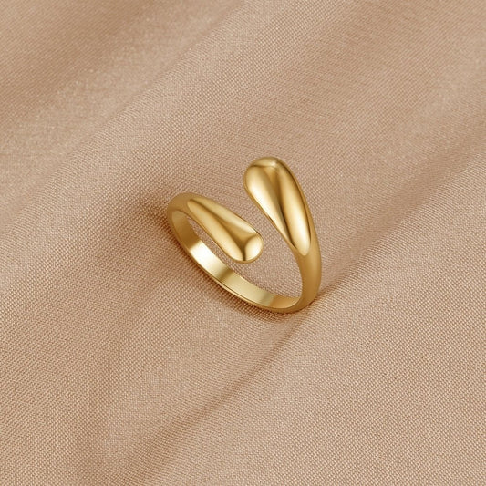 Raven Gold Wrap Ring Alma