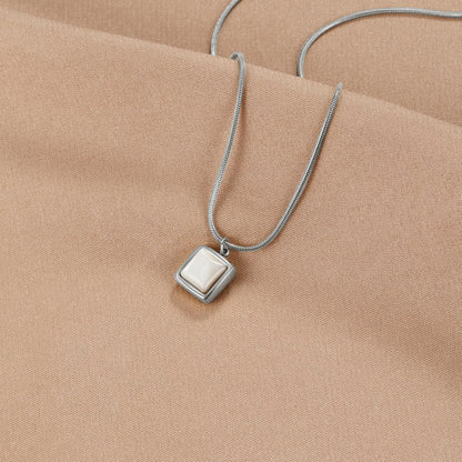 Riva Mondstein Pendant Halskette Alma