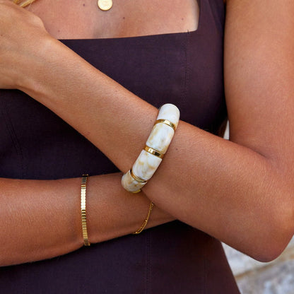 Sabina White Marbled Armband Alma