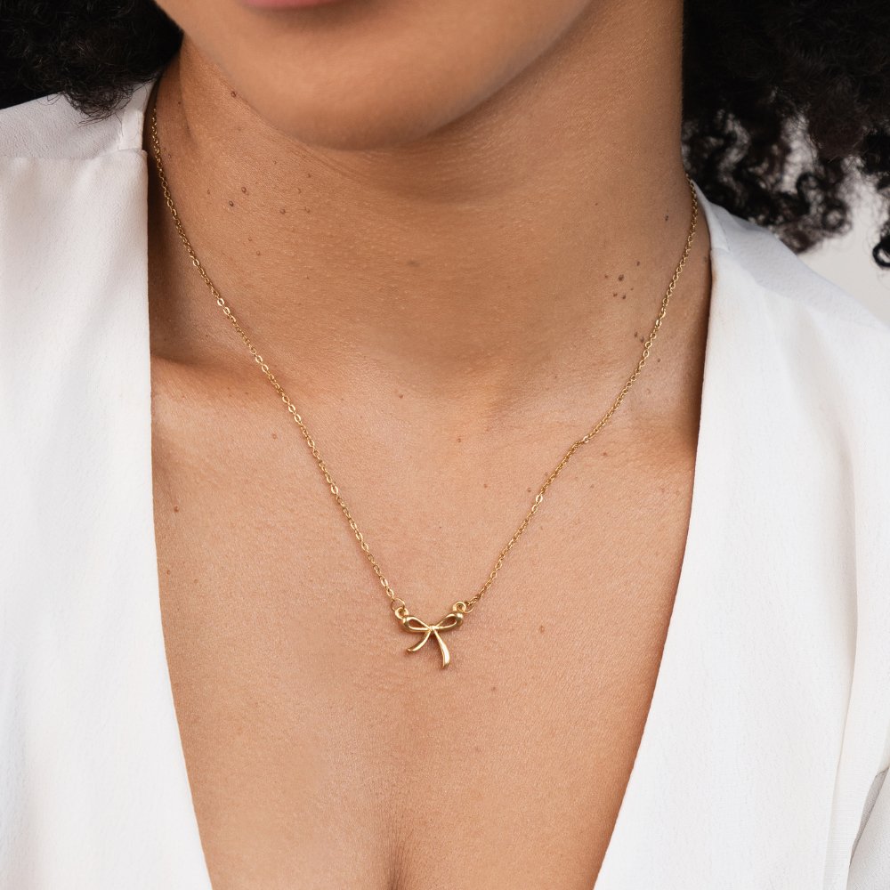 Serenity Bow Pendant Halskette Alma