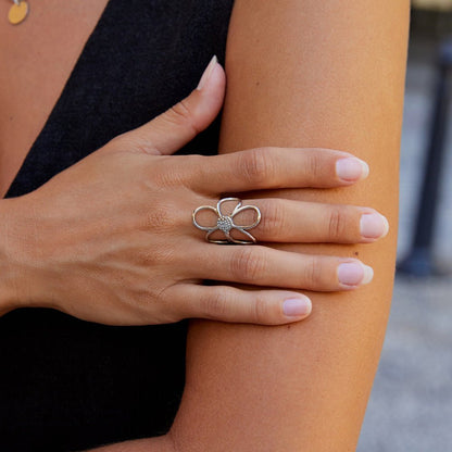 Silber Daisy Blumen Ring Alma
