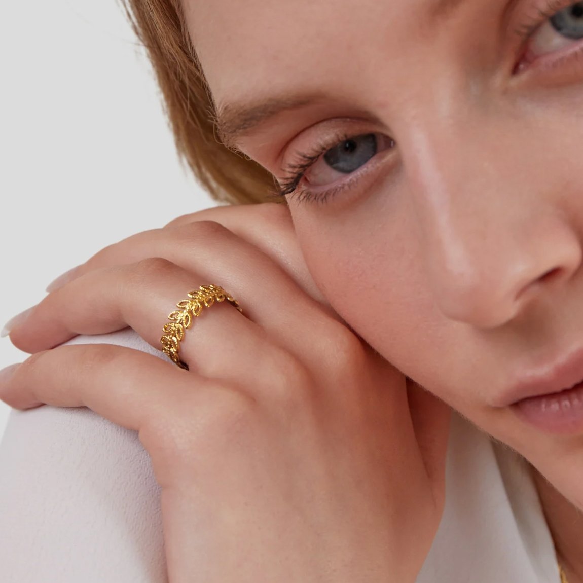 Summer Bloom Blatt Ring Alma