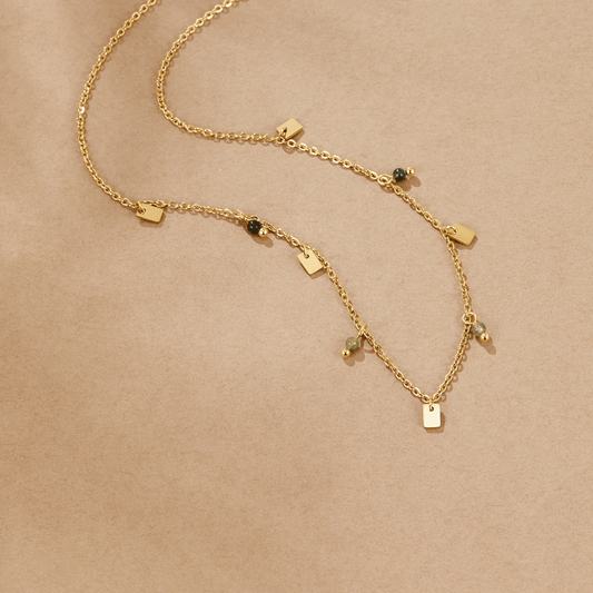 Tara Gold Square Droplet Halskette Alma