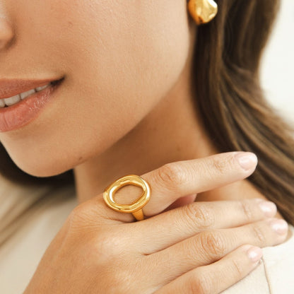 Vina Melted Goldring Alma