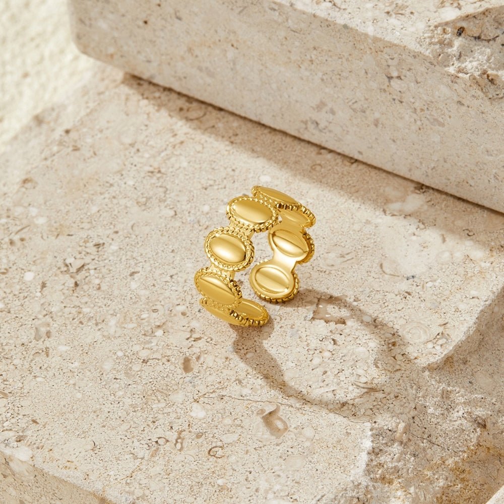 Vintage Athena Goldring Alma