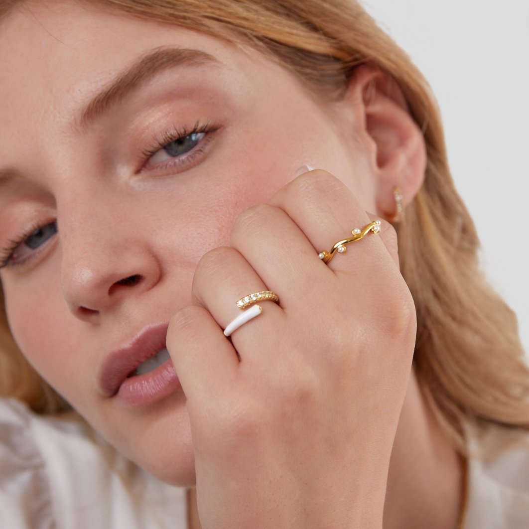 Wavey Perlen 18K Goldring Alma