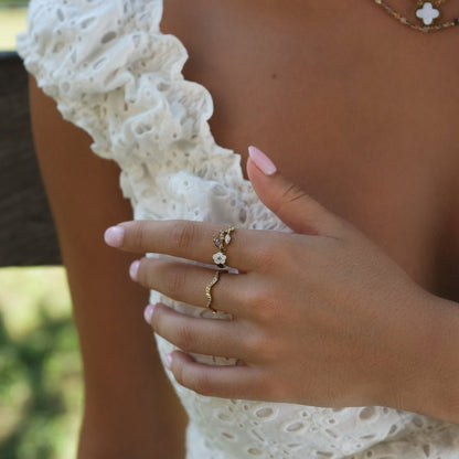 Kristall White Blossom Ring Gold Alma